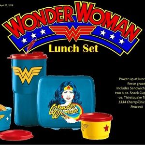 Tupperware Wonder Woman Lunch Set - Blue and Red